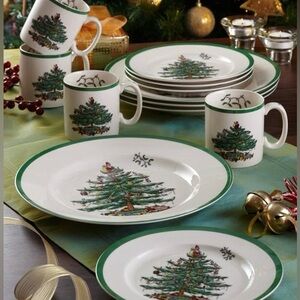 68-Piece Spode Porcelain China Christmas Tree Dinner Set (New/Like New)